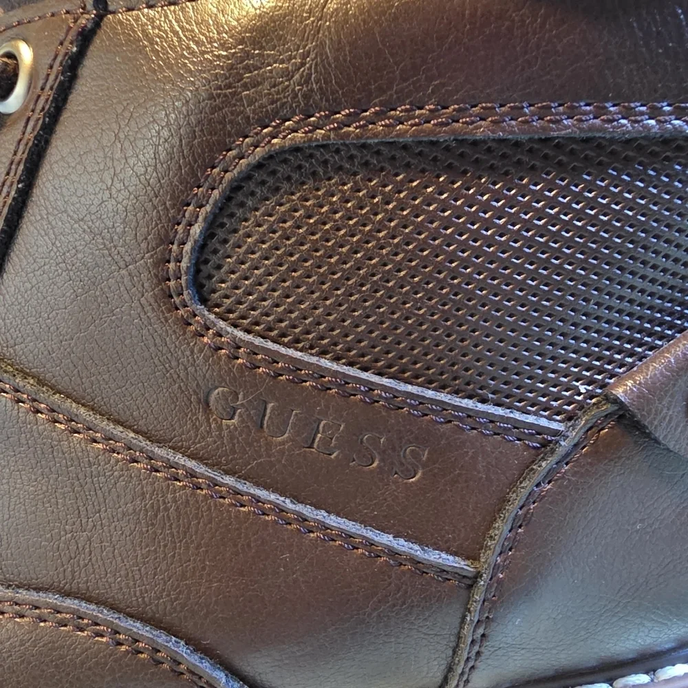 New Men's Guess Brown Leather Boots Size 10 - Picture 6 of 6